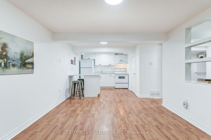 Photo 33 at 6959 Cadiz Crescent, Meadowvale, Mississauga