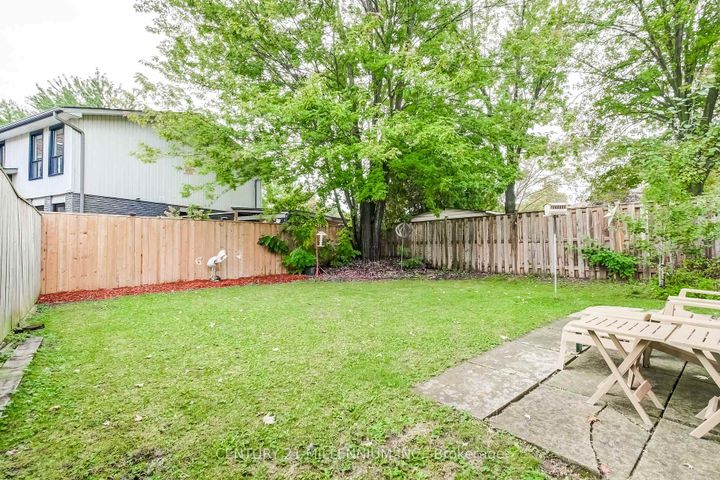 Photo 40 at 6959 Cadiz Crescent, Meadowvale, Mississauga
