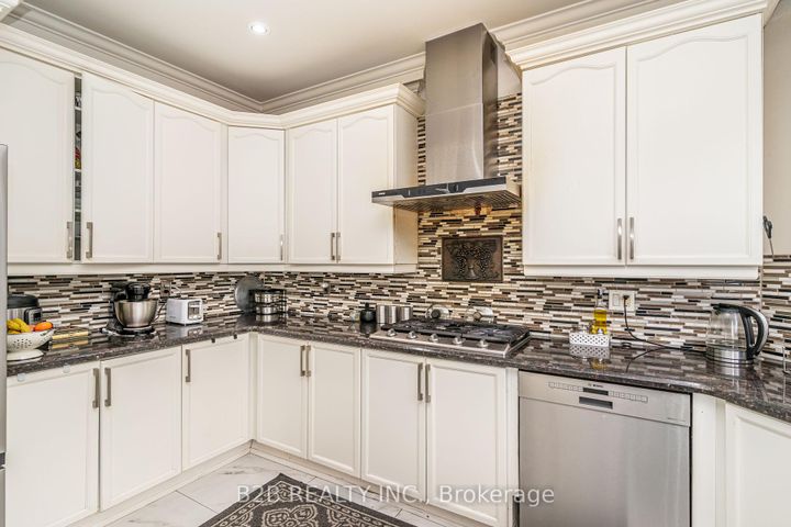 Photo 16 at 12 Valleywest Road, Vales of Castlemore, Brampton
