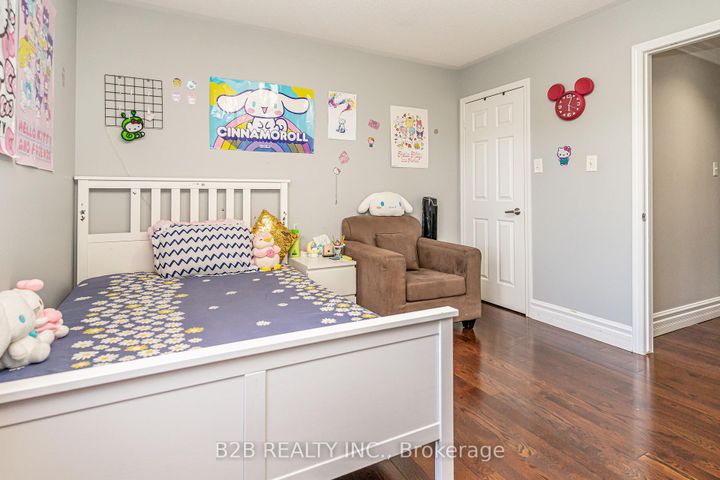 Photo 36 at 12 Valleywest Road, Vales of Castlemore, Brampton