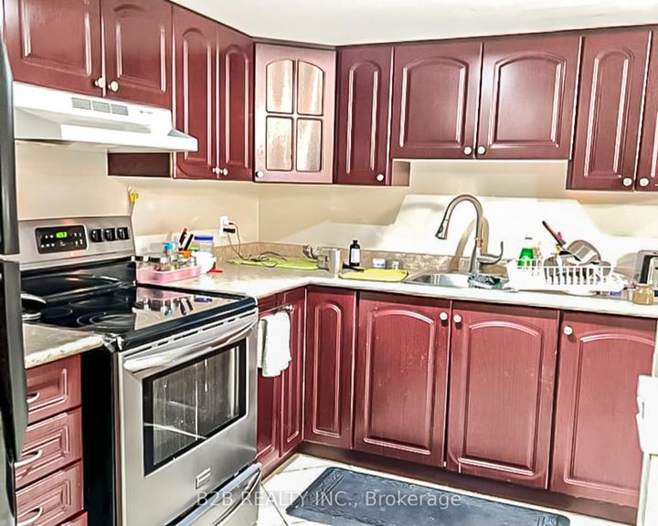 Photo 40 at 12 Valleywest Road, Vales of Castlemore, Brampton