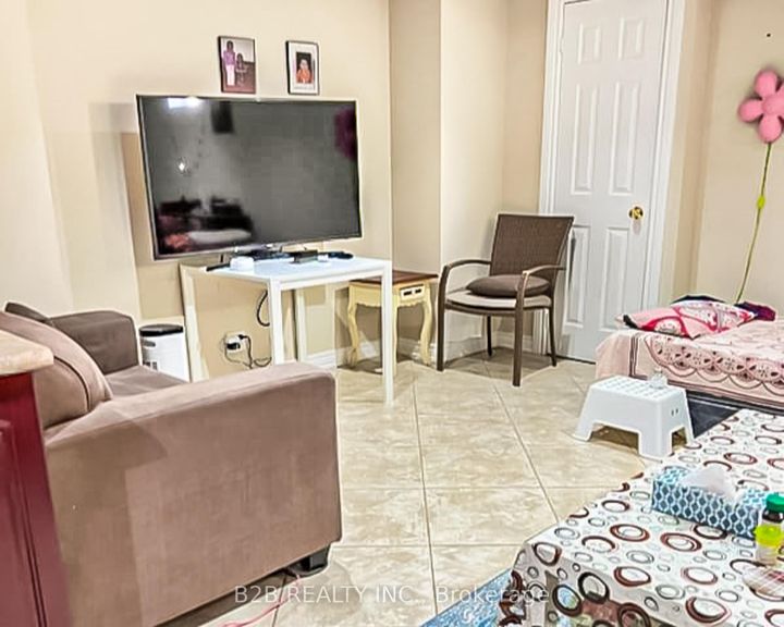 Photo 41 at 12 Valleywest Road, Vales of Castlemore, Brampton