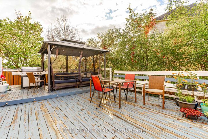 Photo 44 at 12 Valleywest Road, Vales of Castlemore, Brampton