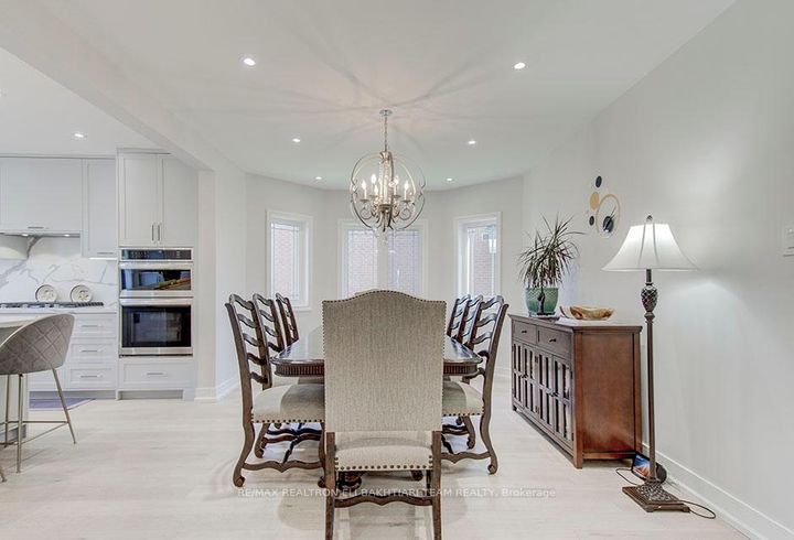 Photo 24 at 353 Meegan Court, Summerhill Estates, Newmarket