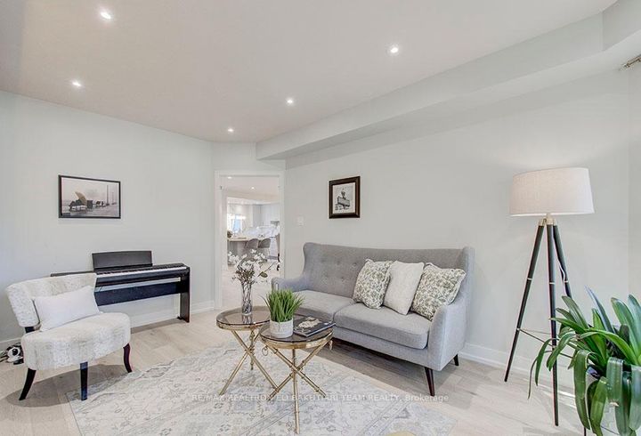 Photo 28 at 353 Meegan Court, Summerhill Estates, Newmarket