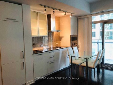 Photo 4 at 1605 - 12 York Street, Waterfront Communities C1, Toronto