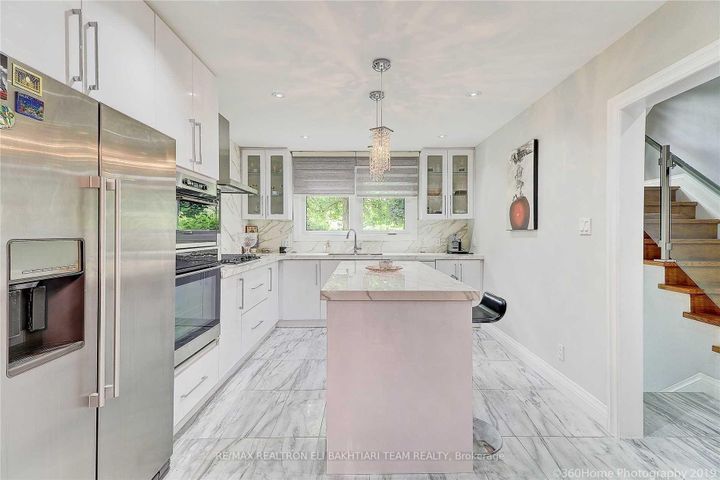Photo 7 at 1 Donmac Drive, Don Mills, Toronto