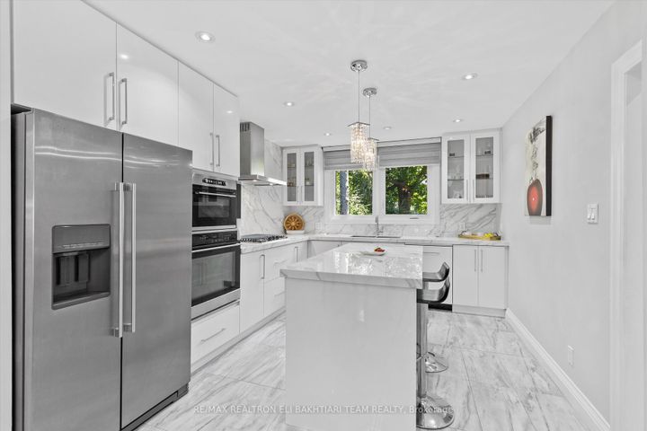 Photo 9 at 1 Donmac Drive, Don Mills, Toronto