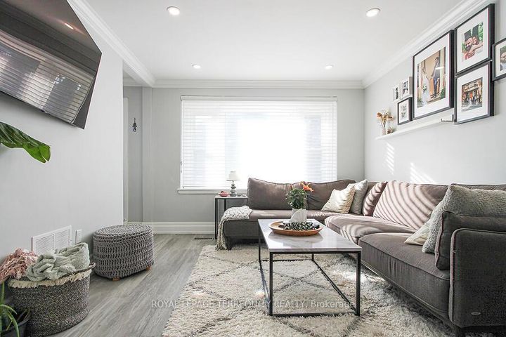 Photo 7 at 153 East 16th Street, Inch Park, Hamilton