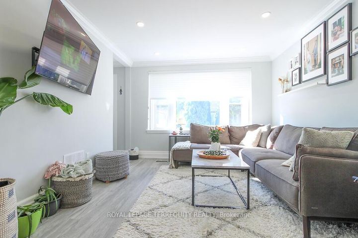 Photo 8 at 153 East 16th Street, Inch Park, Hamilton