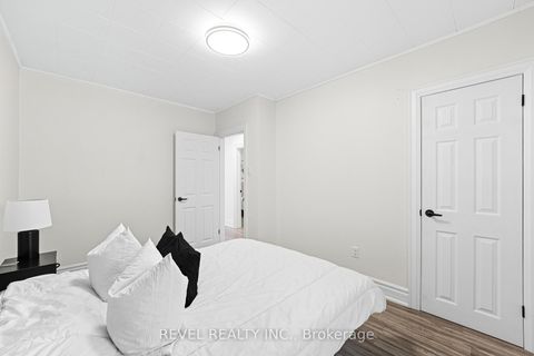 Photo 22 at 63 Crosland Drive, Maryvale, Toronto