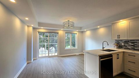 Photo 4 at 43 Mantello Drive, York University Heights, Toronto