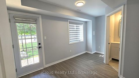 Photo 7 at 43 Mantello Drive, York University Heights, Toronto