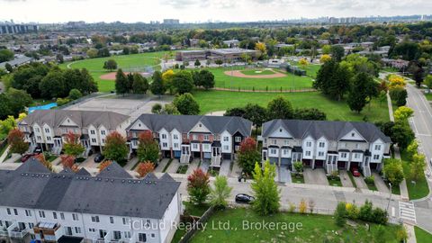 Photo 14 at 43 Mantello Drive, York University Heights, Toronto