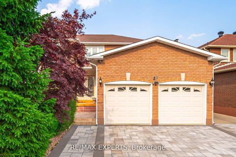 Photo 0 at 21 Williamsburg Lane, East Woodbridge, Vaughan
