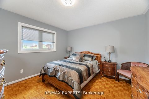 Photo 40 at 21 Williamsburg Lane, East Woodbridge, Vaughan