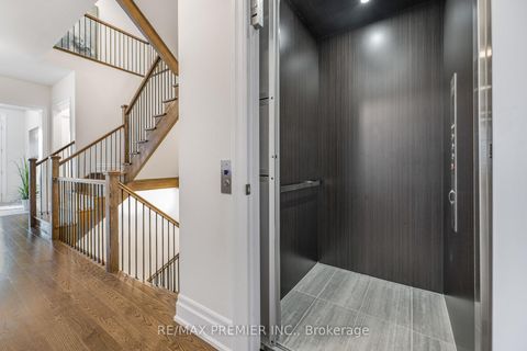 Photo 8 at 30 Enclave Court, Kleinburg, Vaughan