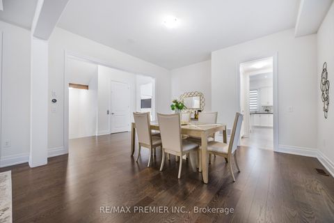 Photo 14 at 30 Enclave Court, Kleinburg, Vaughan