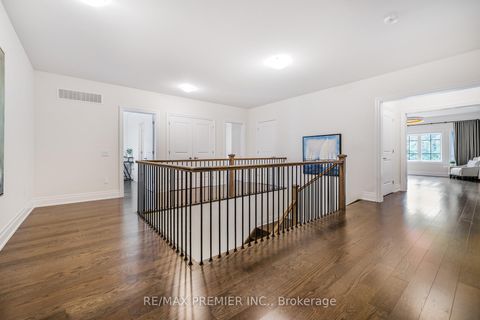 Photo 30 at 30 Enclave Court, Kleinburg, Vaughan