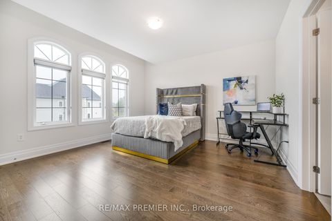 Photo 36 at 30 Enclave Court, Kleinburg, Vaughan