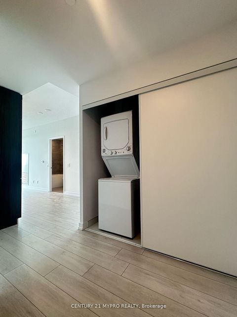 Photo 5 at 607 - 500 Dupont Street, Annex, Toronto