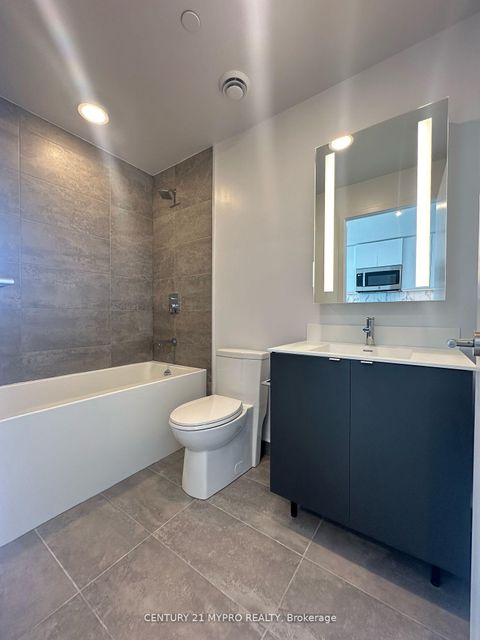 Photo 11 at 607 - 500 Dupont Street, Annex, Toronto