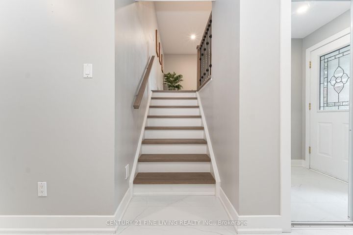 Photo 22 at 91 Wade Gate, Brownridge, Vaughan