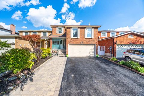 Photo 2 at 91 Wade Gate, Brownridge, Vaughan
