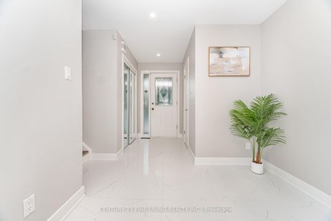 Photo 7 at 91 Wade Gate, Brownridge, Vaughan