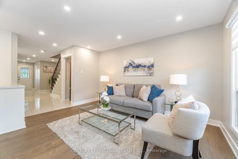 Photo 9 at 91 Wade Gate, Brownridge, Vaughan