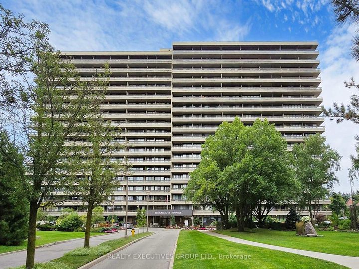 Photo 1 at 1701 - 8111 Yonge Street, Royal Orchard, Markham