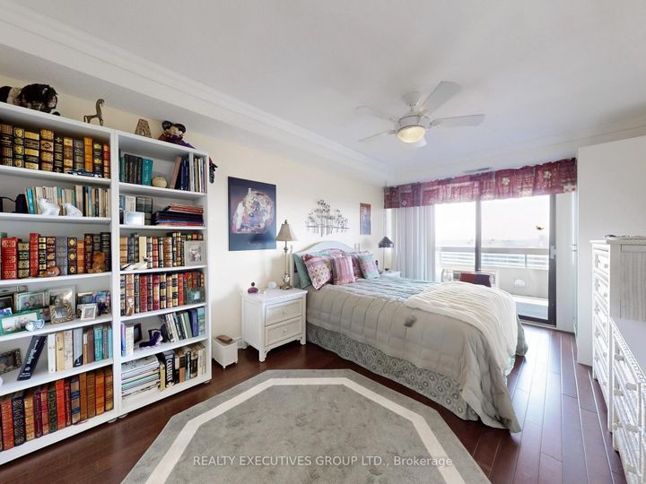 Photo 22 at 1701 - 8111 Yonge Street, Royal Orchard, Markham