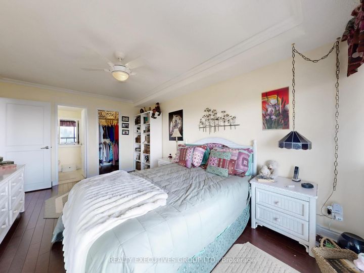 Photo 24 at 1701 - 8111 Yonge Street, Royal Orchard, Markham