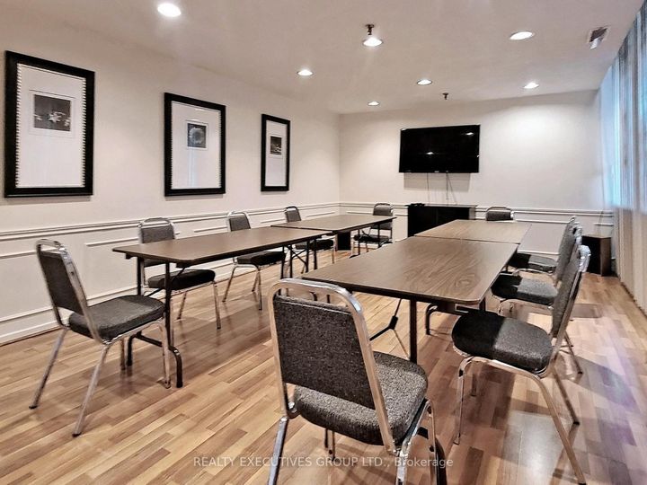 Photo 39 at 1701 - 8111 Yonge Street, Royal Orchard, Markham