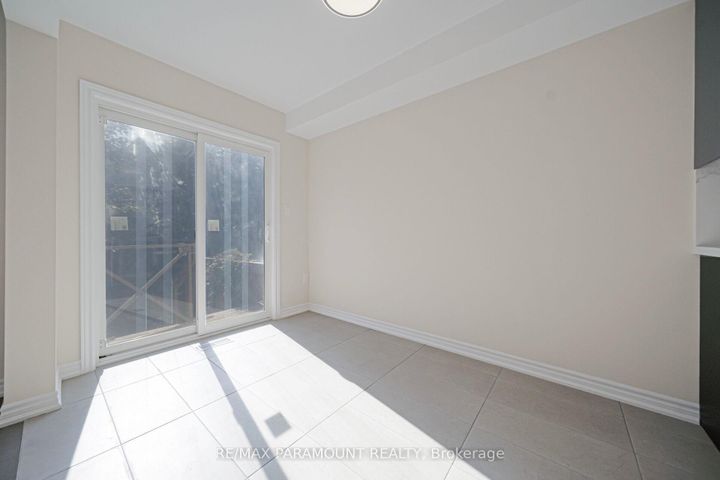 Photo 13 at 37 - 1575 South Parade Court, East Credit, Mississauga