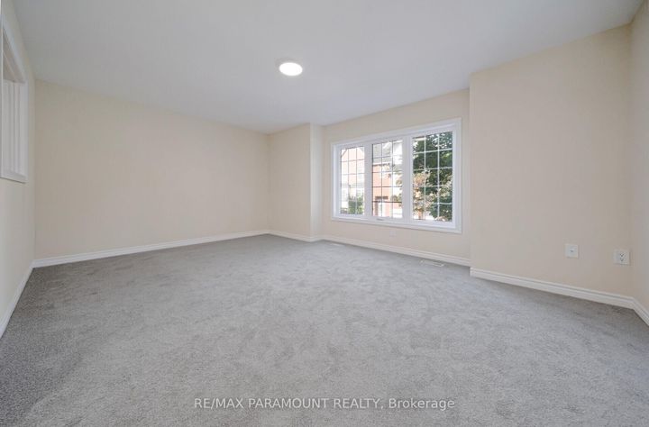 Photo 17 at 37 - 1575 South Parade Court, East Credit, Mississauga