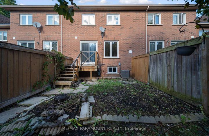 Photo 35 at 37 - 1575 South Parade Court, East Credit, Mississauga