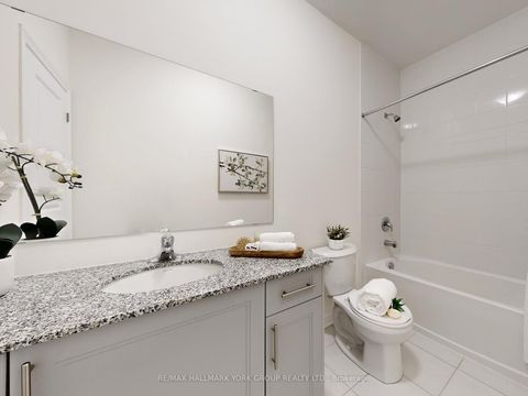 Photo 30 at 42 Blick Crescent E, Bayview Northeast, Aurora