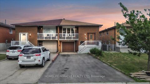 Photo 1 at 53 Agincourt Road, West Woodbridge, Vaughan