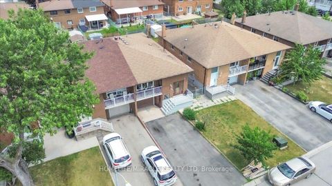 Photo 4 at 53 Agincourt Road, West Woodbridge, Vaughan
