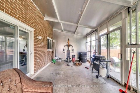 Photo 8 at 53 Agincourt Road, West Woodbridge, Vaughan