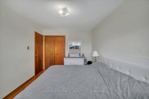 Photo 29 at 53 Agincourt Road, West Woodbridge, Vaughan