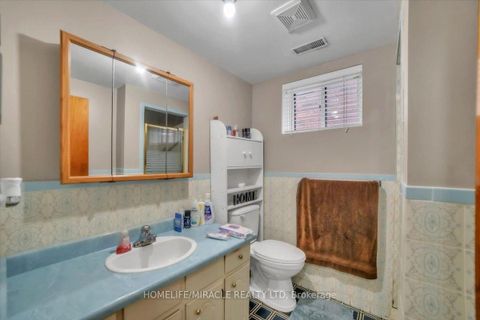 Photo 33 at 53 Agincourt Road, West Woodbridge, Vaughan