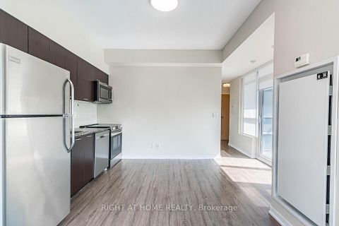 Photo 6 at 318 - 38 Joe Shuster Way, South Parkdale, Toronto