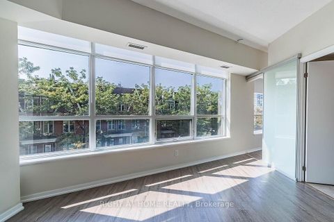 Photo 9 at 318 - 38 Joe Shuster Way, South Parkdale, Toronto