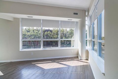 Photo 12 at 318 - 38 Joe Shuster Way, South Parkdale, Toronto