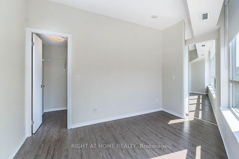 Photo 13 at 318 - 38 Joe Shuster Way, South Parkdale, Toronto