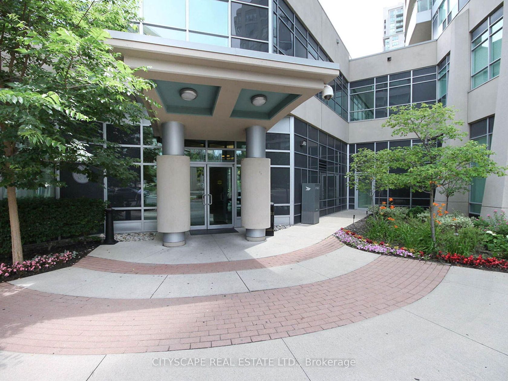 2111 - 1 Elm Drive W, City Centre, Mississauga by Loree Meneguzzi Real Estate 2111 - 1 Elm Drive W, City Centre, Mississauga