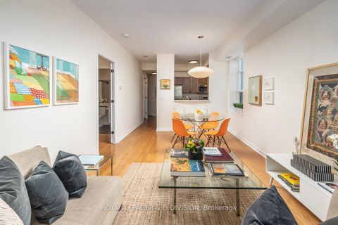 Photo 17 at 610 - 438 Richmond Street W, Waterfront Communities C1, Toronto