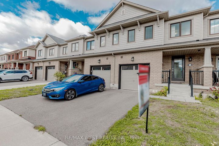 Photo 1 at 74 Pagebrook Crescent, Stoney Creek Mountain, Hamilton